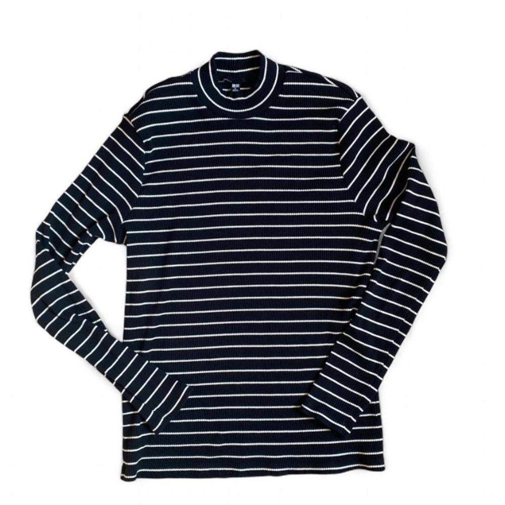 Uniqlo ribbed long sleeve top in size XL